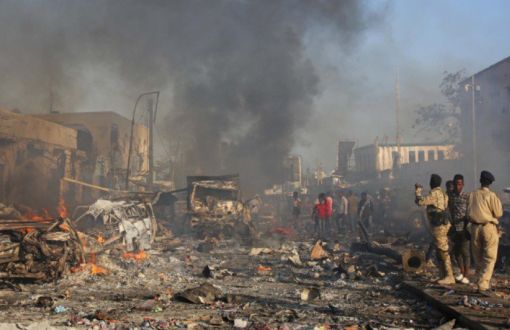 Somali’deki Saldırılarda En Az 233 Kişi Öldü