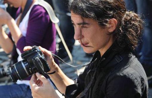 Gazeteci Zeynep Kuray Serbest