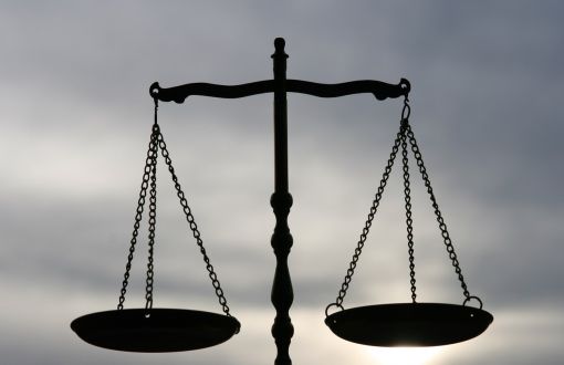 OHAL’de Avukatların Savunma Hakları Nasıl Kısıtlandı?