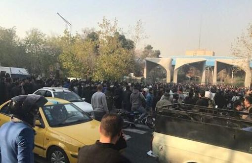 İran'da Neler Oluyor?