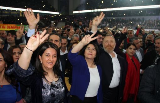 HDP Kongresi "Güçlü Parti, Kararlı Mücadele" Sloganıyla Toplandı
