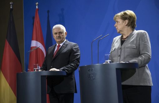 Merkel-Yıldırım Görüşmesine Deniz Yücel Damgası