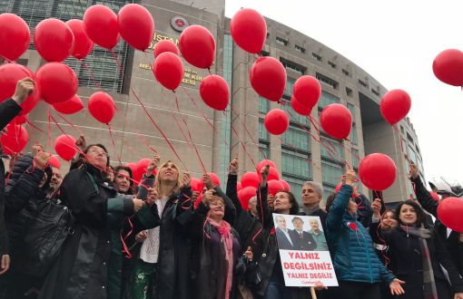 Balloons Flied to Freedom at 49th Week of Justice Watch