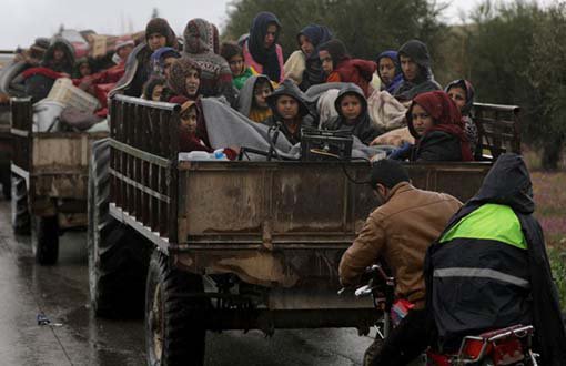 NY: Beşek zêde ji koçberên Efrînê derbasî Til Rifatê bûne