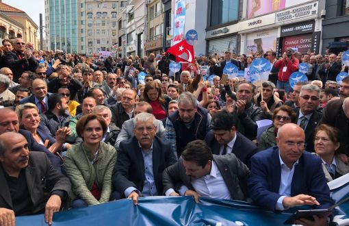 CHP, Taksim Yasaklanınca, OHAL'e Karşı İstiklal'de Oturdu