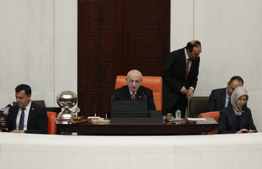 Erken Seçim Önergesi Meclis'te Kabul Edildi