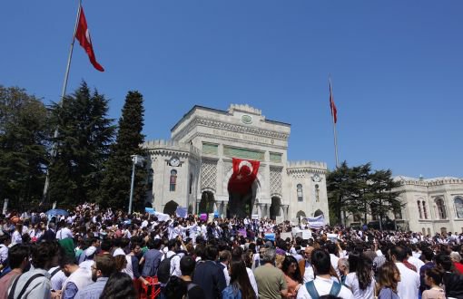 "İstanbul Üniversitesi'ni Bölme"