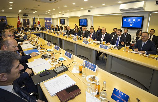 AB Reform Grubu Toplantısı Sona Erdi: Öncelik Gümrük Birliği ve Vize Serbestisi