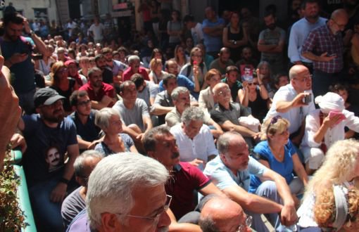 Police Block Entrance to İstiklal Street, Statement Read Out at İHD's Street