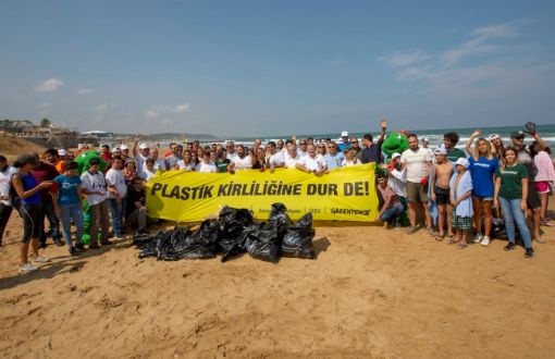 Greenpeace, Kilyos’ta Plastik Kirliliğine Dikkat Çekti