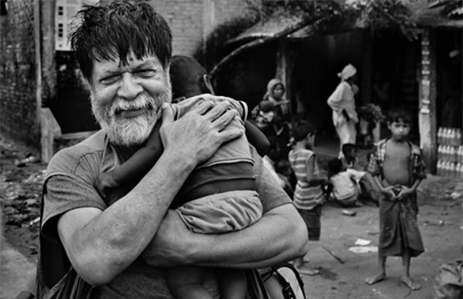 Bangladeşli Foto Muhabir Shahidul Alam’ın Tutukluluğu Devam Ediyor