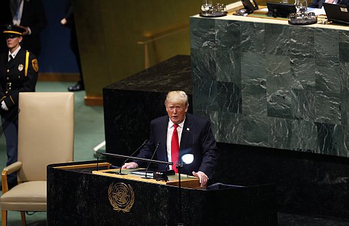 Trump'tan Dünyaya "İran Rejimiyle Bağlantınızı Kesin" Çağrısı