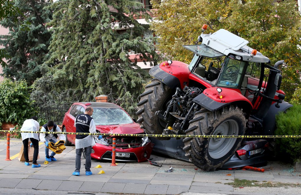 Police Stop Protester Heading to Israel Embassy With Tractor by Shooting