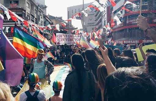 "Devlet Bizi Görüyor ve Yok Etmek İstiyor"