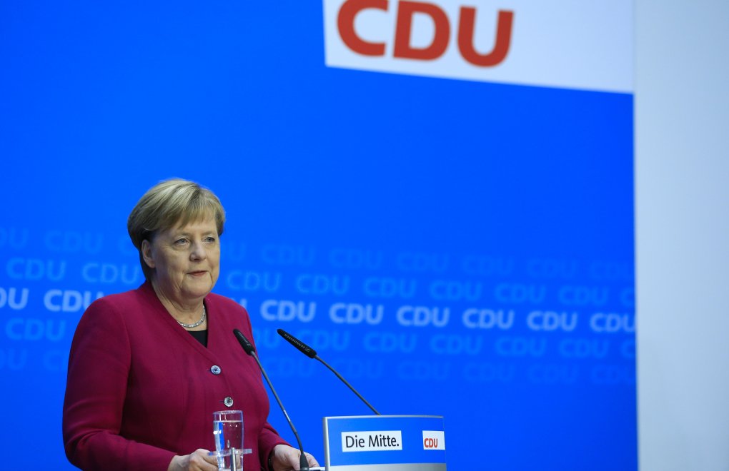 Angela Merkel Parti Genel Başkanlığını Bırakıyor