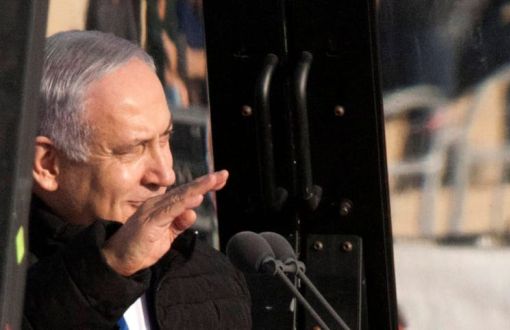 Netanyahu: Suriye'deki İran Hedeflerine Yüzlerce Saldırı Düzenledik