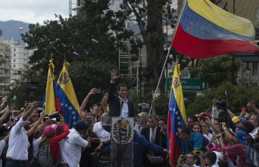 Guaido Kendini Venezuela Başkanı İlan Etti, ABD Tanıdı