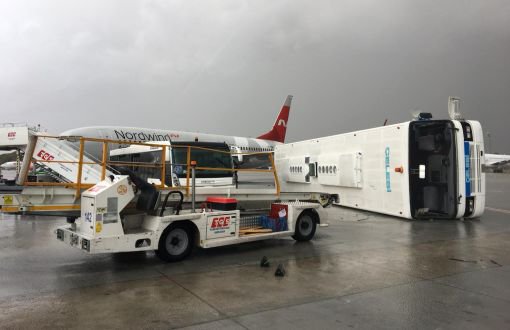 Antalya Havalimanı’nda Hortum: 12 Yaralı