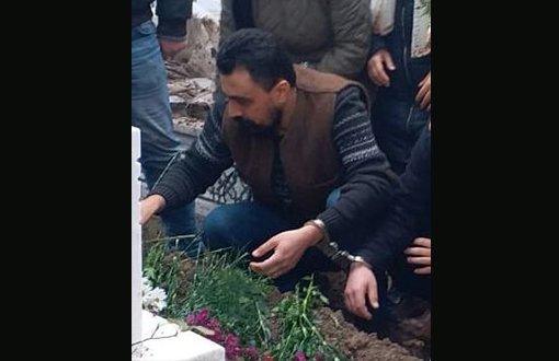 Lawyer Kozağaçlı Bids Farewell to Father While Handcuffed