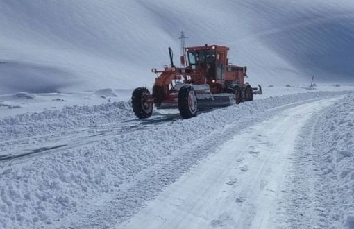 Hakkari’de Kar Yüzünden 23 Yerleşim Ulaşıma Kapandı