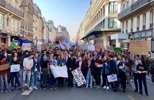 İklim için Greve Çıkan Parisli Öğrencilere Greta ve Juliette Binoche da Katıldı
