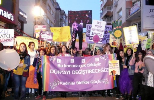 İzmirli Kadınlar: Eşit Özgür Bir Hayat İstiyoruz 