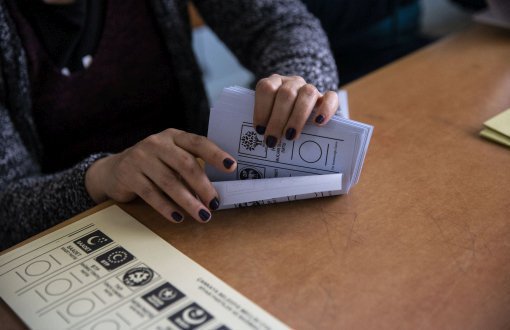 Recounting of Votes Stops in Maltepe, İstanbul; Votes Being Counted Again