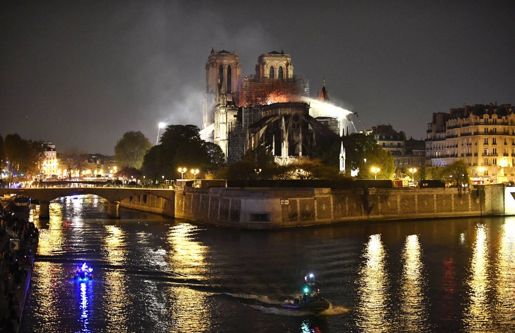 Victor Hugo'nun Dokunduğu Notre Dame Katedrali