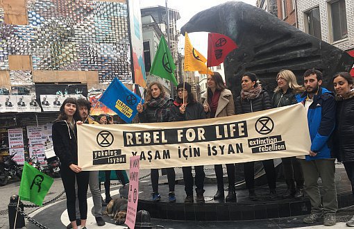 ‘Extinction Rebellion’ Screams from Turkey: ‘This is Our Darkest Moment’
