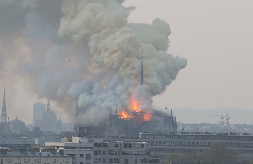 Notre Dame Yangını: "Tarihi Binalar Restorasyon Sırasında Tehlikeye Açık Oluyor"