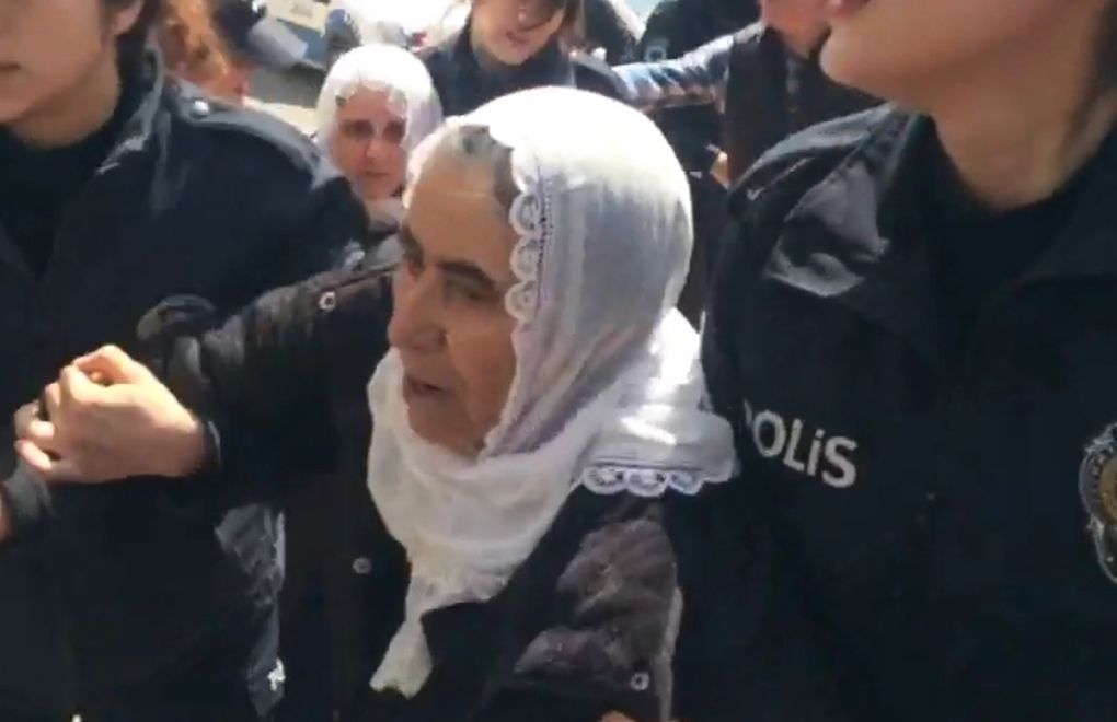 Gebze Cezaevi Önünde Eylem Yapan Kadınlar Gözaltında