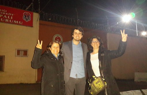 Teachers Protesting Discharges Released from Prison for the Fourth Time