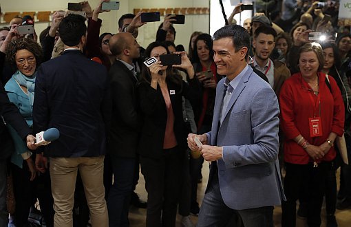 İspanya'daki Seçimlerin Galibi Sosyalist Parti, Aşırı Sağcı Vox da Parlamentoda