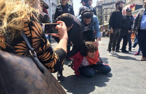 Group of Demonstrators Detained on Taksim Square