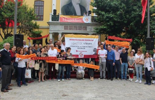 Galatasaray'da Pilav Günü: "Barış Akademisyenlerine Özgürlük"