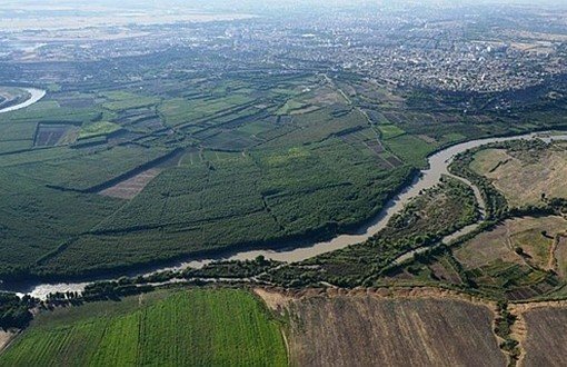 "Millet Bahçesi Projesiyle Diyarbakır'da Tarih Yıkılıyor"