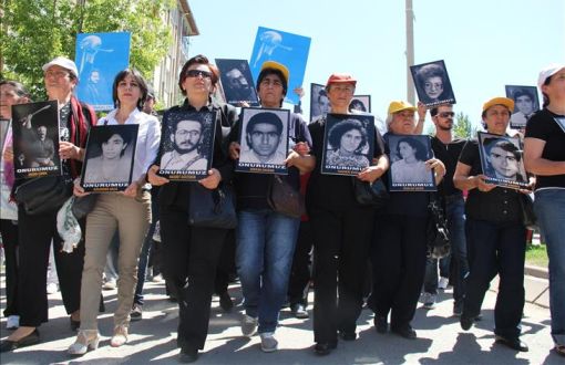 Sivas Katliamında Hayatını Kaybedenler Madımak Önünde Anılacak