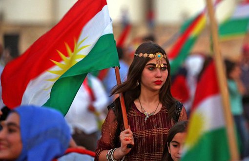 Hikumeta Kurdistanê: Alaya Kurdistanê fermî ye, bila welatîyên me bêne berdan