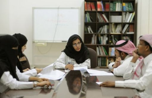 Suudi Arabistan'da Kadınlara Yönelik Bazı Kısıtlamalar Hafifletildi