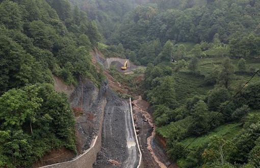 One Missing After Landslide in Rize