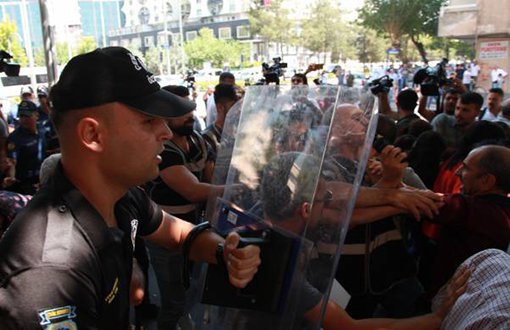 28 Barodan Ortak Tepki: Türkiye Bir Kez Daha Hukuksuz Bir Sabaha Uyandı