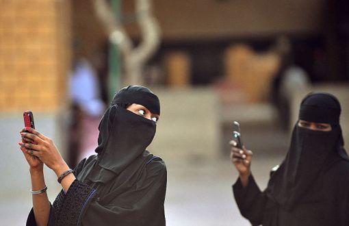 Suudi Kadınları Kontrol Eden Uygulamaya Apple'dan İnceleme