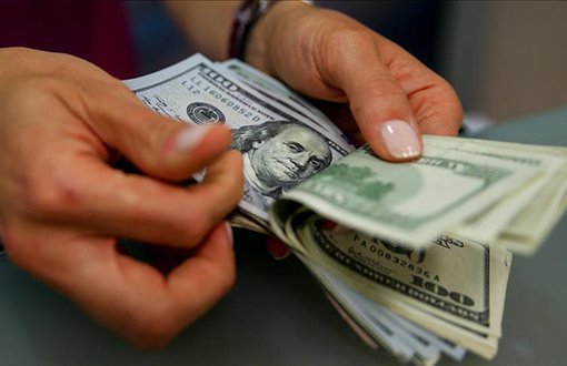 Exchange Rate of US Dollar Hits 6.39 TRY, Falls Back to 5.80