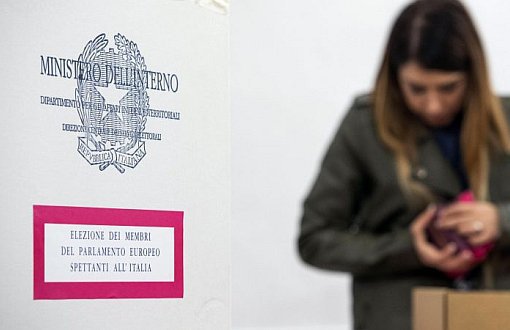 İtalya Oy Kullanma Yaşını 16'ya İndirmeyi Planlıyor