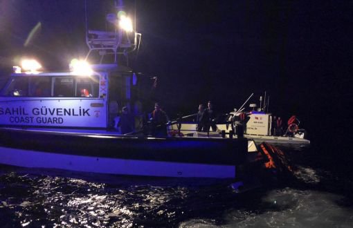 Ayvalık'ta Mültecileri Taşıyan Tekne Battı: Bir Çocuk ve Bir Bebek Hayatını Kaybetti