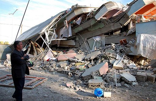 Van Depreminin 8. Yılı: Kentte Hala Yıkılmayı Bekleyen Binalar Var