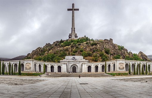 Diktatör Franco Anıt Mezardan Taşınıyor