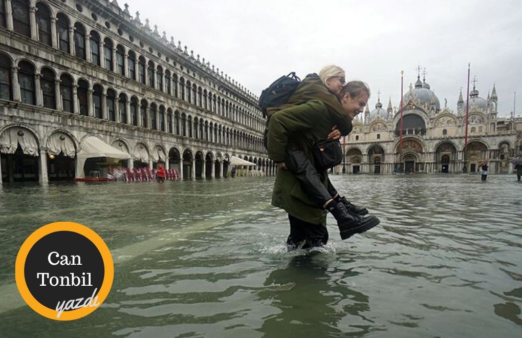 Venedik’i Su Bastı