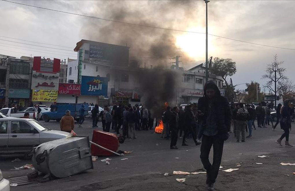 İran: Protestolarda 3 Günde 12 Kişi Öldü