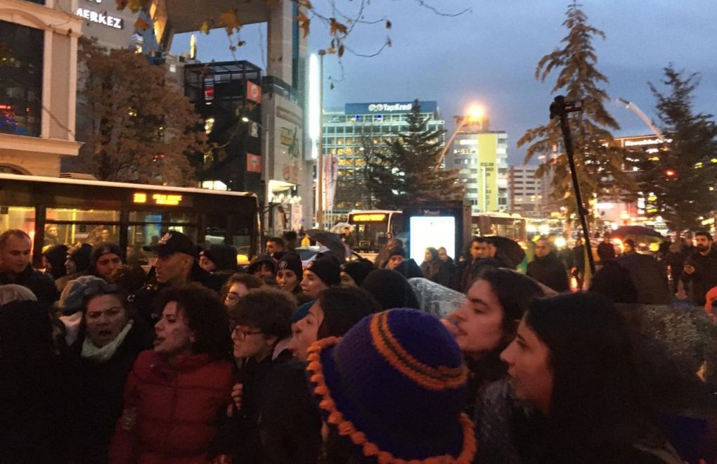 Ankara’da Erkek Şiddetine Karşı Dans Eden Kadınlara Polis Saldırısı